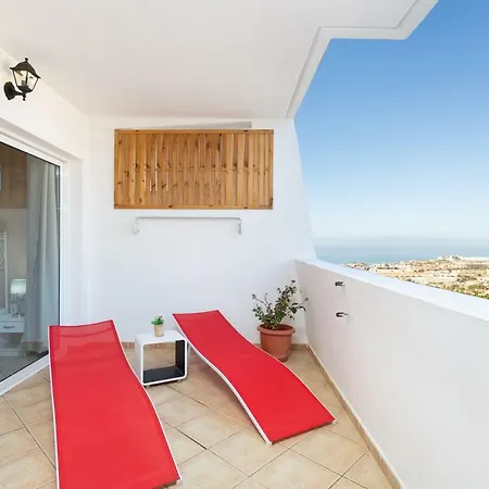 2 Bedrooms Flat In Sol Lägenhet