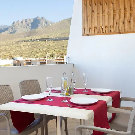 2 Bedrooms Flat In Sol Lägenhet